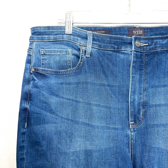 NYDJ Medium Wash High Rise Cuffed Cropped Girlfriend Jeans Size 16W - Picture 2 of 13